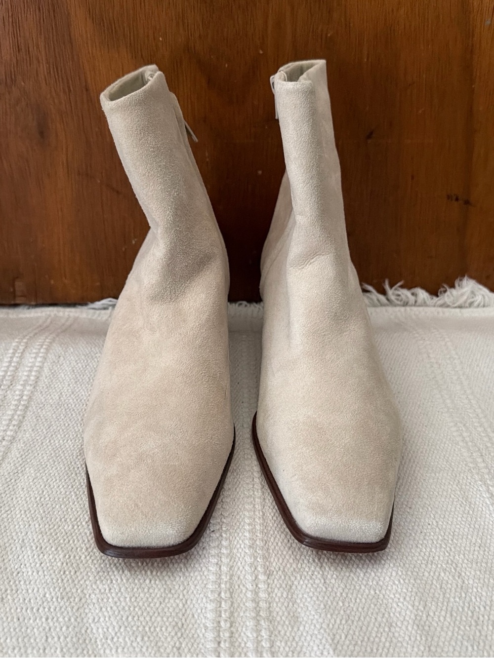 Mari Giuducelli Size 9 LIKE NW Women Cream Suede Ankle Boots - Sleek Square Toe